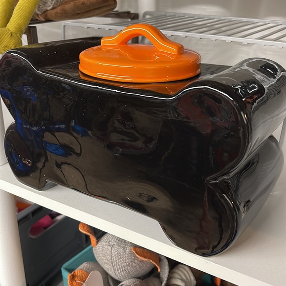 TRICK FOR TREATS BONE CANISTER - RAE DUNN - see noted imperfections! - Picture 4 of 5